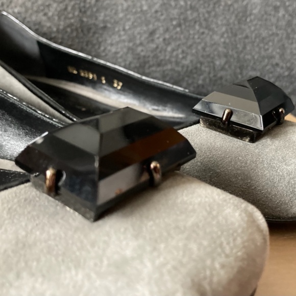 Gaetano Perrone for Te Cesan Grey Suede Jewel Flats Sz 37 - Picture 11 of 11